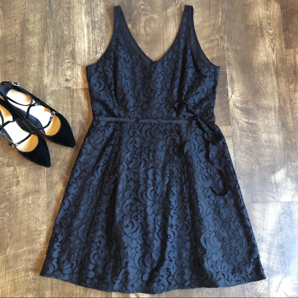 Ann Taylor LOFT | Lace Black Dress